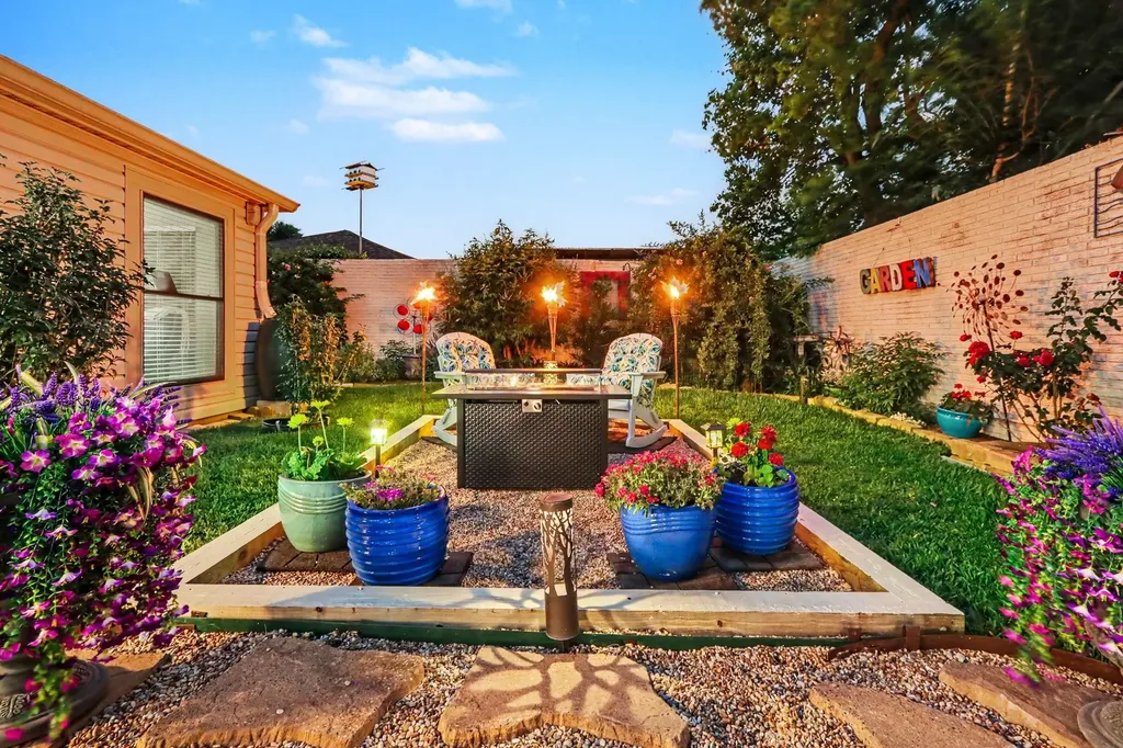 8327 Spring Wind Drive Houston TX 77040