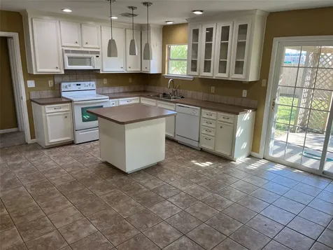 313 Mackeral Street Galveston TX 77550