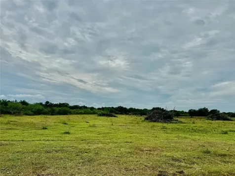 74 Acres County Road 312 Hallettsville TX 77964