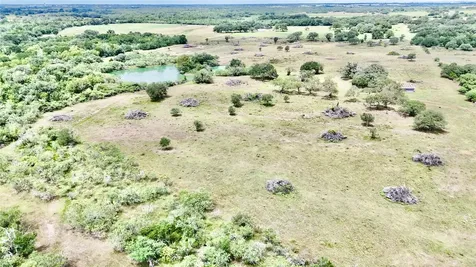 74 Acres County Road 312 Hallettsville TX 77964