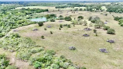 74 Acres County Road 312 Hallettsville TX 77964