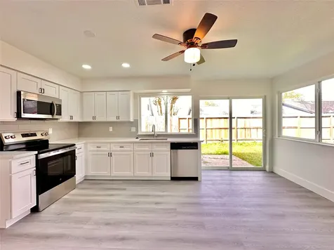 13754 Shirebrook Drive Sugar Land TX 77498