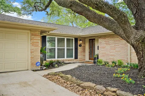 5242 Sanford Road Houston TX 77035