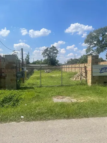 7317 Roswell Street Houston TX 77022