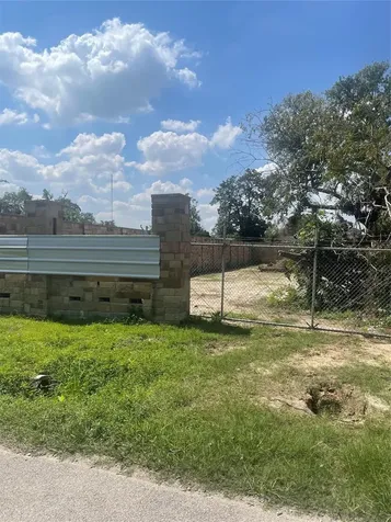 7317 Roswell Street Houston TX 77022