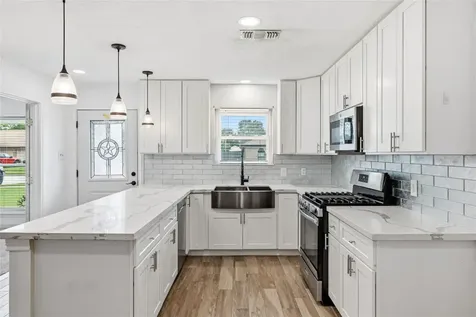 11715 Alamo Drive La Porte TX 77571