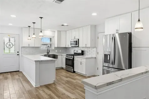 11715 Alamo Drive La Porte TX 77571