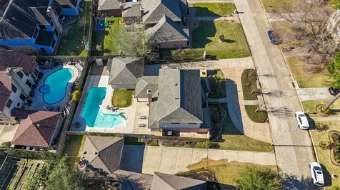 3323 Woodbriar Drive Houston TX 77068