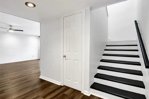 7 Briar Dale Court C Houston TX 77027