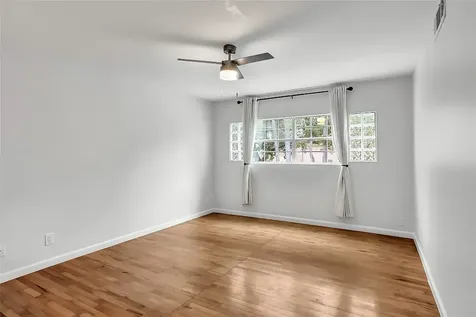 7 Briar Dale Court C Houston TX 77027
