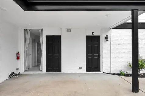 7 Briar Dale Court C Houston TX 77027
