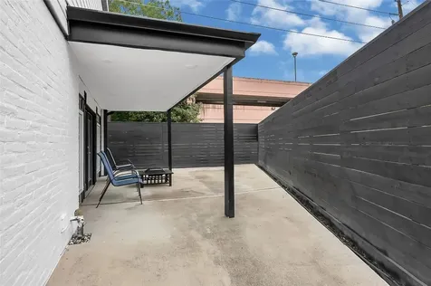7 Briar Dale Court C Houston TX 77027