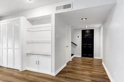 7 Briar Dale Court C Houston TX 77027