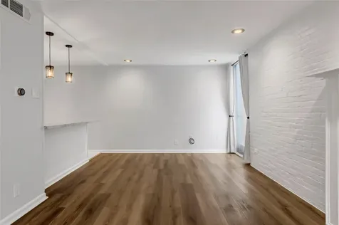 7 Briar Dale Court C Houston TX 77027
