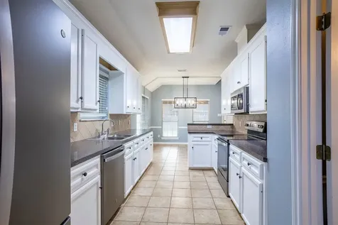 208 Bernburg Court College Station TX 77845