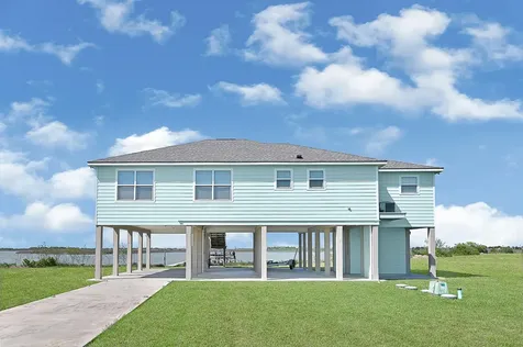 747 Waypoint Drive Palacios TX 77465