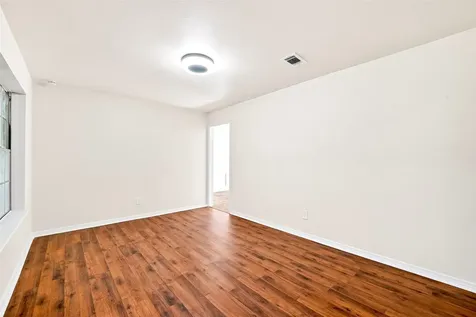15207 Pleasant Valley Road Houston TX 77062