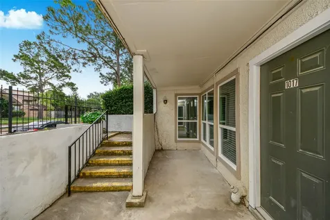 781 Country Place Drive 1017 Houston TX 77079