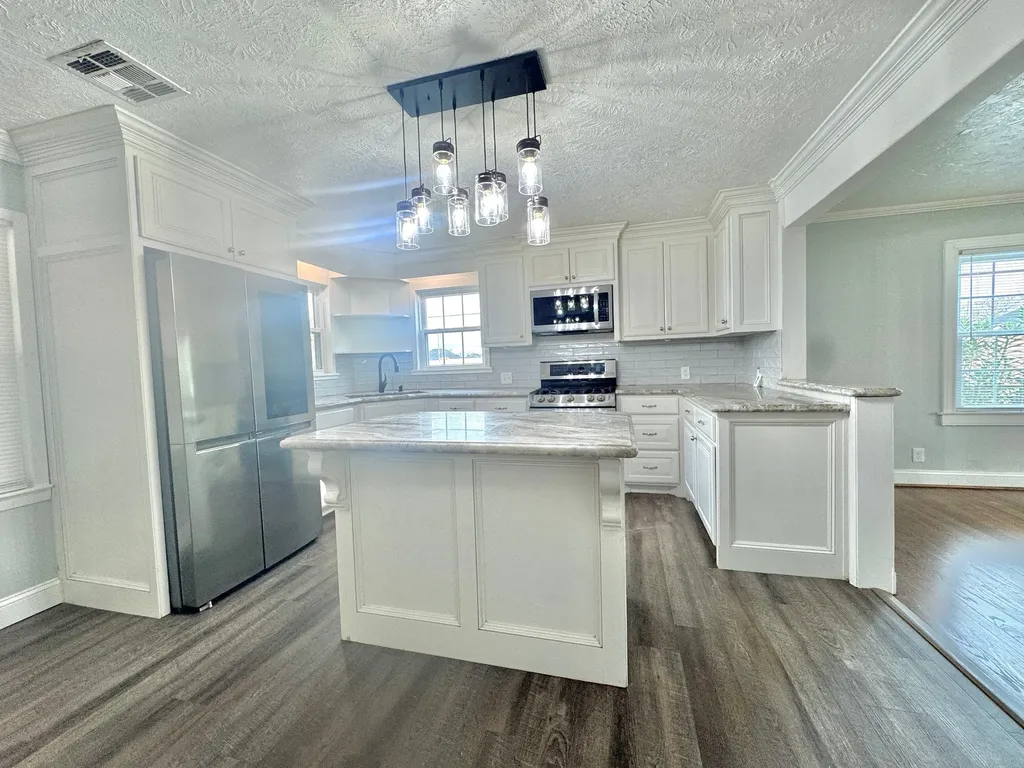 702 Marion Street Port Neches TX 77651