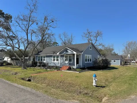 702 Marion Street Port Neches TX 77651