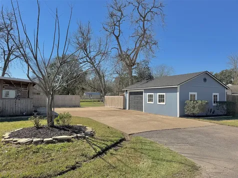 702 Marion Street Port Neches TX 77651