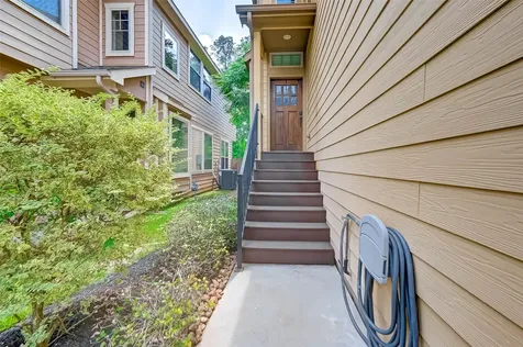 50 Cheswood Manor Drive The Woodlands TX 77382