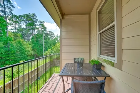 50 Cheswood Manor Drive The Woodlands TX 77382