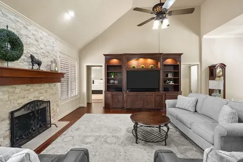 4002 Glenwood Drive Richmond TX 77406