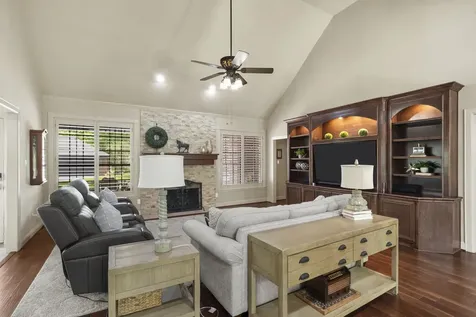 4002 Glenwood Drive Richmond TX 77406