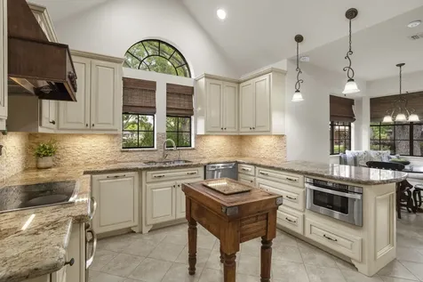 4002 Glenwood Drive Richmond TX 77406