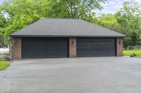4002 Glenwood Drive Richmond TX 77406