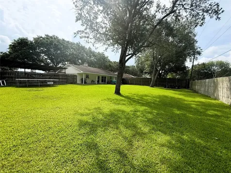 1006 Fairlane Drive Ganado TX 77962