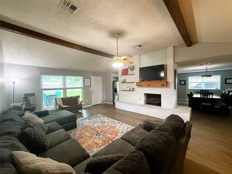 1006 Fairlane Drive Ganado TX 77962