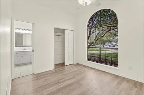 1010 Mockingbird Lane Richwood TX 77531