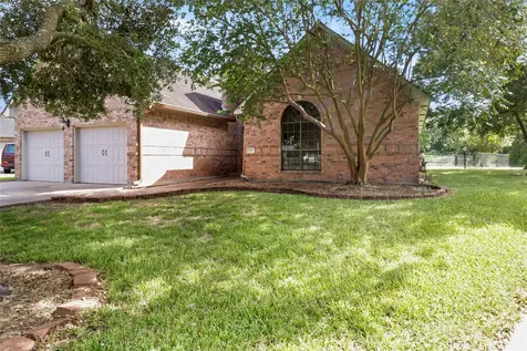 1010 Mockingbird Lane Richwood TX 77531