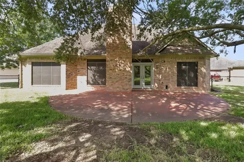 1010 Mockingbird Lane Richwood TX 77531
