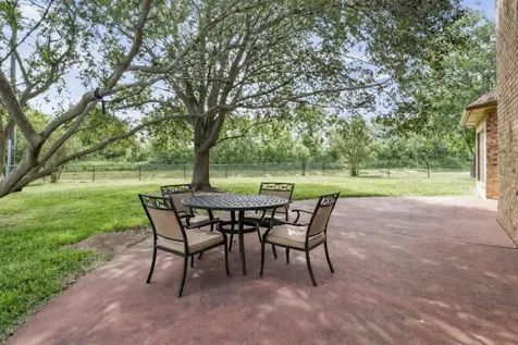 1010 Mockingbird Lane Richwood TX 77531