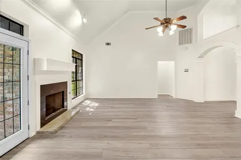 1010 Mockingbird Lane Richwood TX 77531