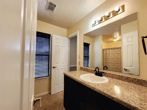 11206 Hylander Drive Drive A Houston TX 77070