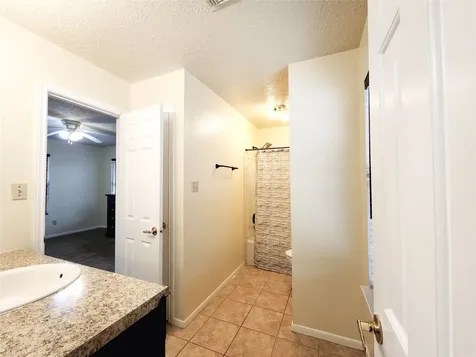11206 Hylander Drive Drive A Houston TX 77070
