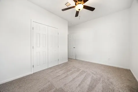 78 Road 5112 Cleveland TX 77327