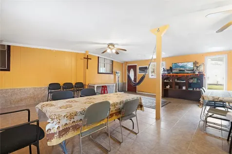 1309 S Franklin Avenue Cleveland TX 77327