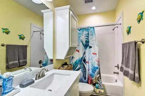 4022 Fort Bend Drive Galveston TX 77554