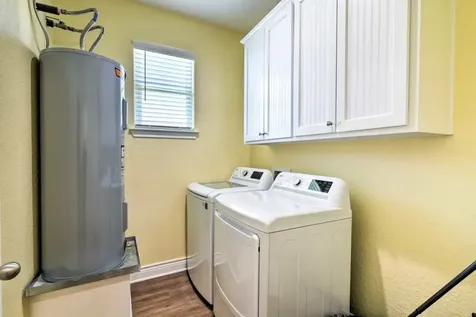 4022 Fort Bend Drive Galveston TX 77554