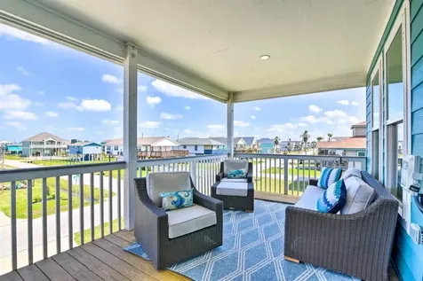 4022 Fort Bend Drive Galveston TX 77554