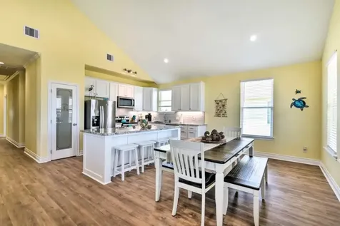 4022 Fort Bend Drive Galveston TX 77554