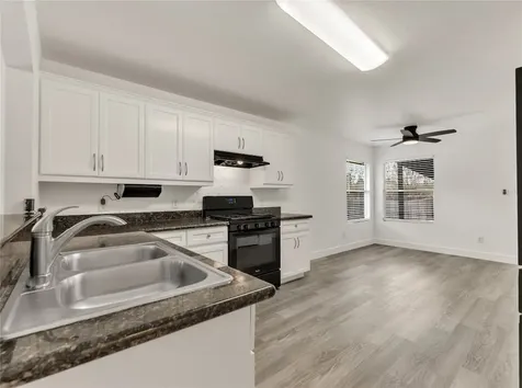 1108 Cottage Grove Circle Bryan TX 77801
