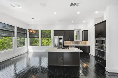 5228 Maxie Street A Houston TX 77007