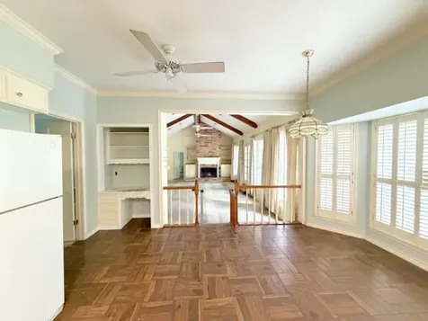 1123 Creekwood Street Crockett TX 75835