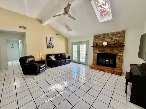 4183 County Road 571 West Columbia TX 77486